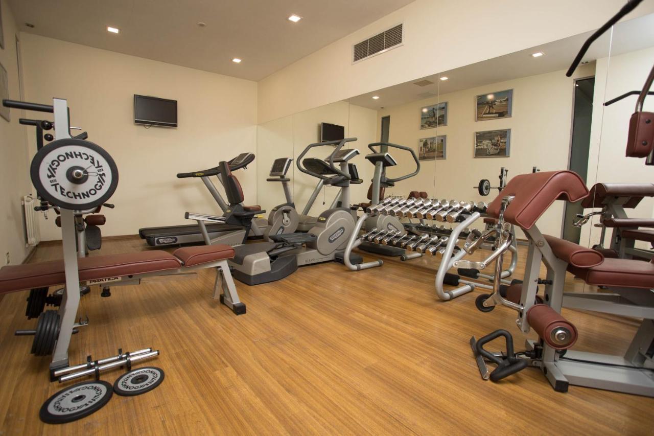 Spa Hotel Persenk Девін Екстер'єр фото A gym