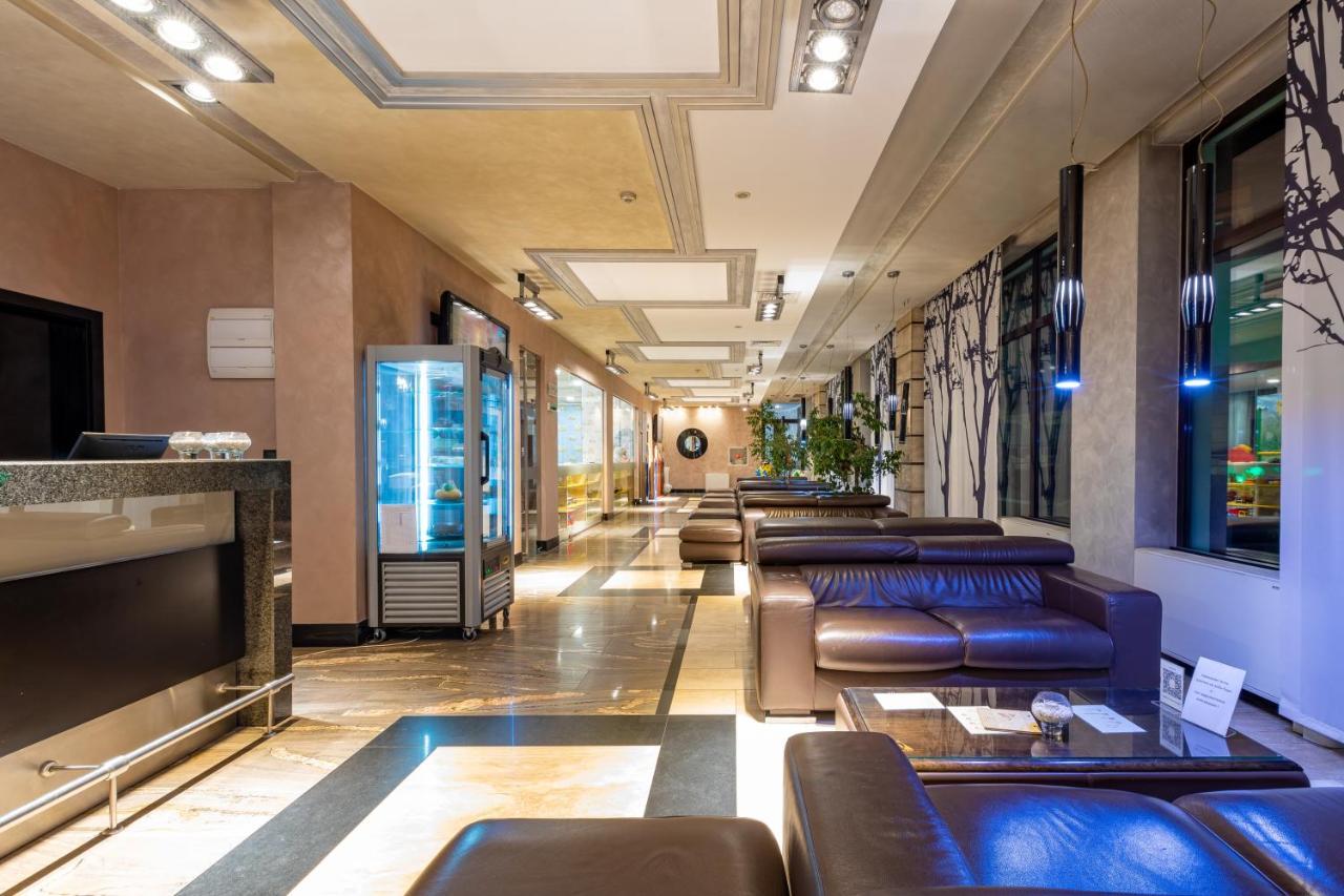 Spa Hotel Persenk Девін Екстер'єр фото The interior of the hotel