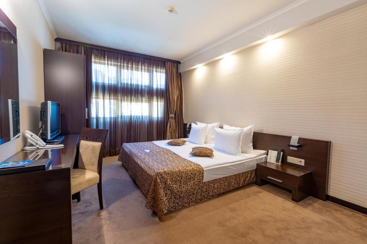 Spa Hotel Persenk Девін Екстер'єр фото A room at the hotel