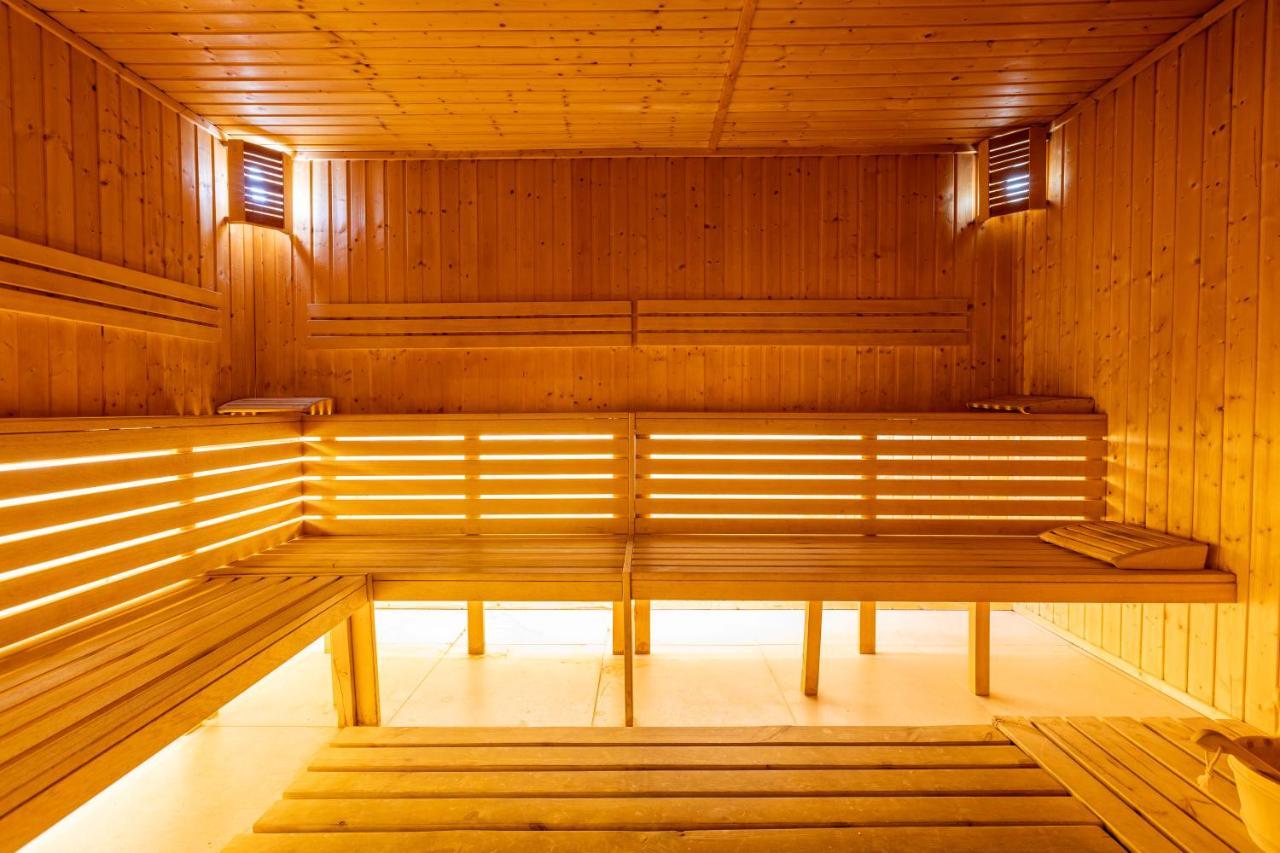 Spa Hotel Persenk Девін Екстер'єр фото A modern Finnish sauna