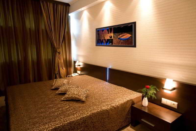 Spa Hotel Persenk Девін Екстер'єр фото A bedroom